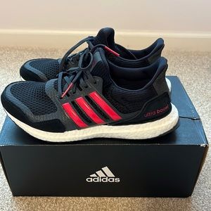 Adidas Ultraboost S&L sneakers. Size 7.5. New!